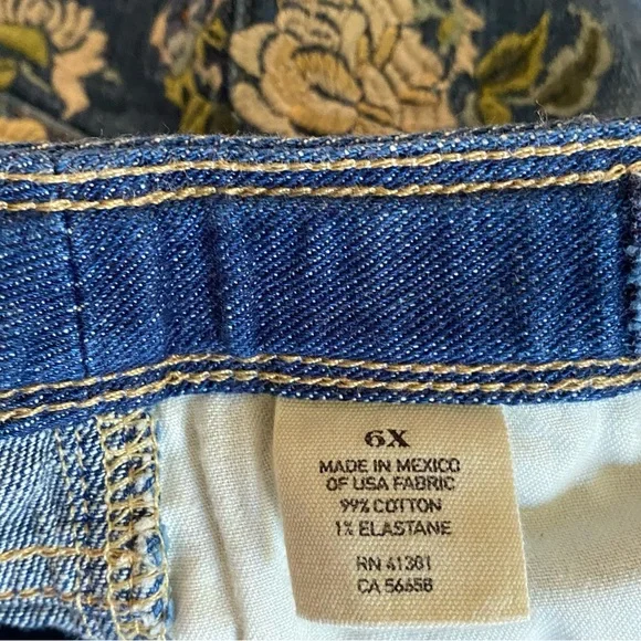 Ralph Lauren Cotton Denim Shorts with Floral Embroidery - Picture 10 of 10